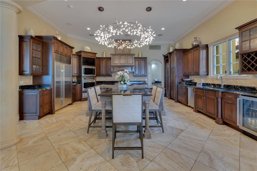 For Sale: $6,799,000 (5 beds, 5 baths, 8443 Square Feet)