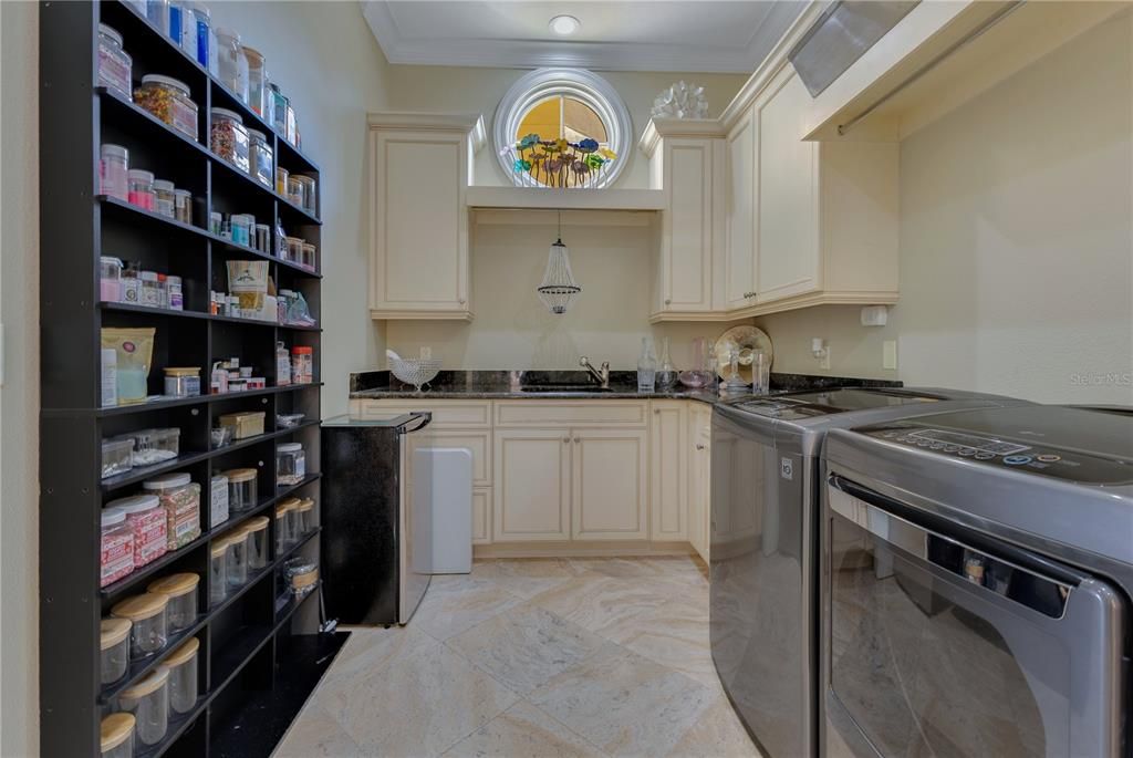 For Sale: $6,799,000 (5 beds, 5 baths, 8443 Square Feet)