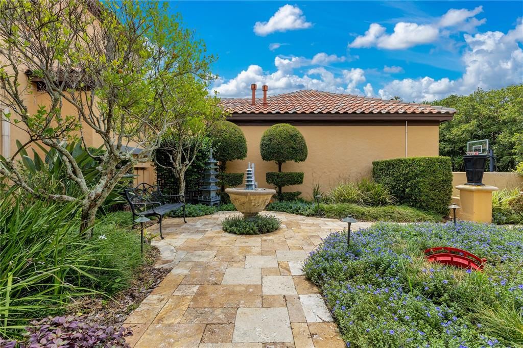 For Sale: $6,799,000 (5 beds, 5 baths, 8443 Square Feet)