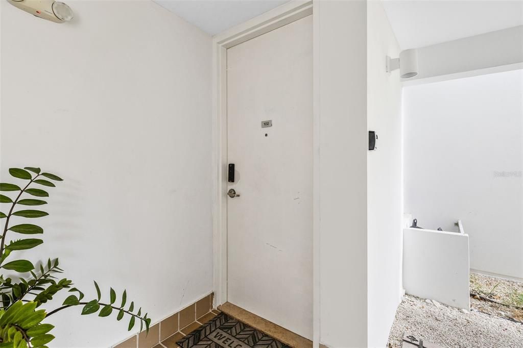 For Sale: $338,900 (3 beds, 2 baths, 1375 Square Feet)