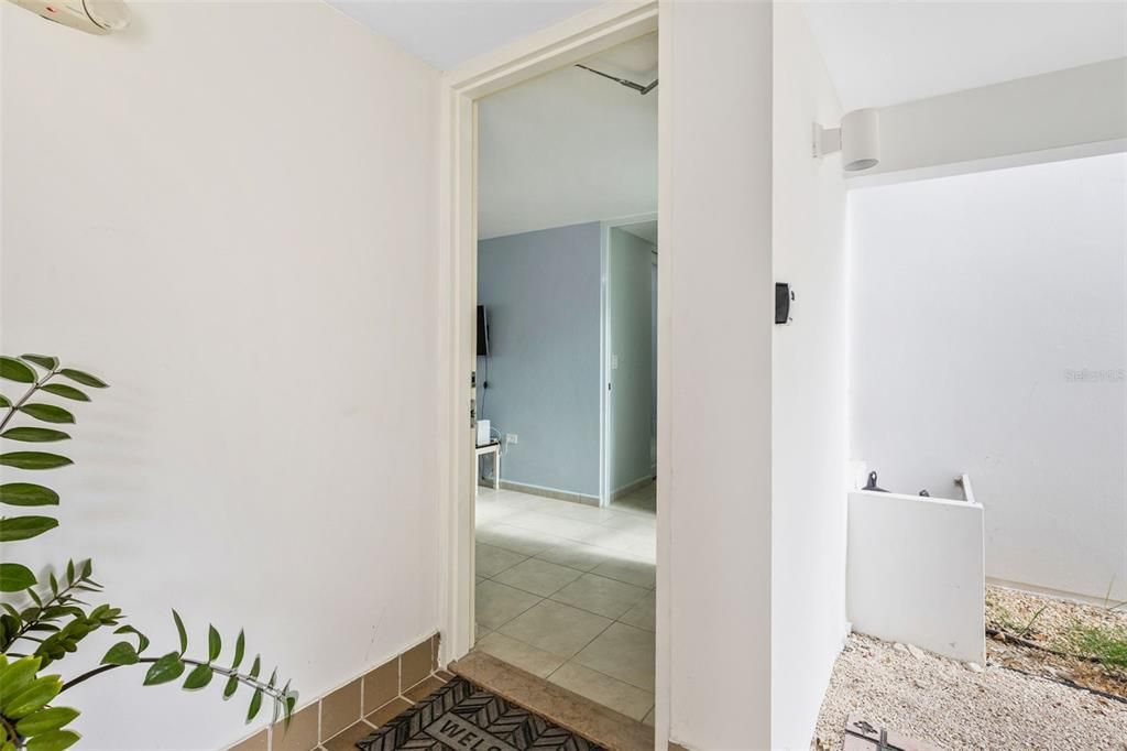 For Sale: $338,900 (3 beds, 2 baths, 1375 Square Feet)