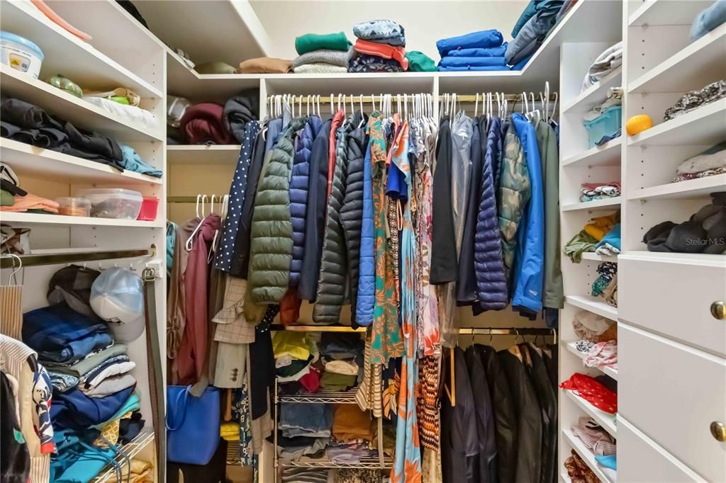 Active With Contract: $948,000 (4 beds, 3 baths, 3022 Square Feet)