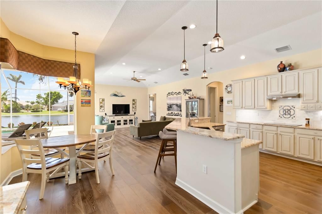 Active With Contract: $948,000 (4 beds, 3 baths, 3022 Square Feet)