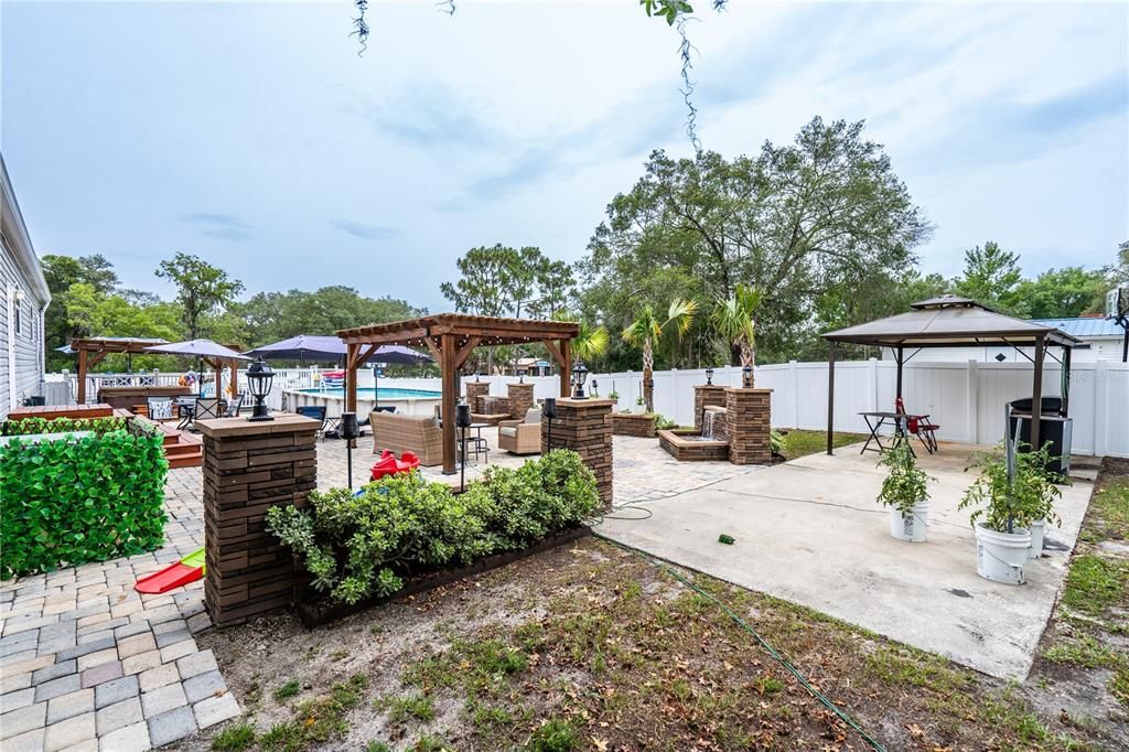 En Venta: $395,900 (3 camas, 2 baños, 2352 Pies cuadrados)