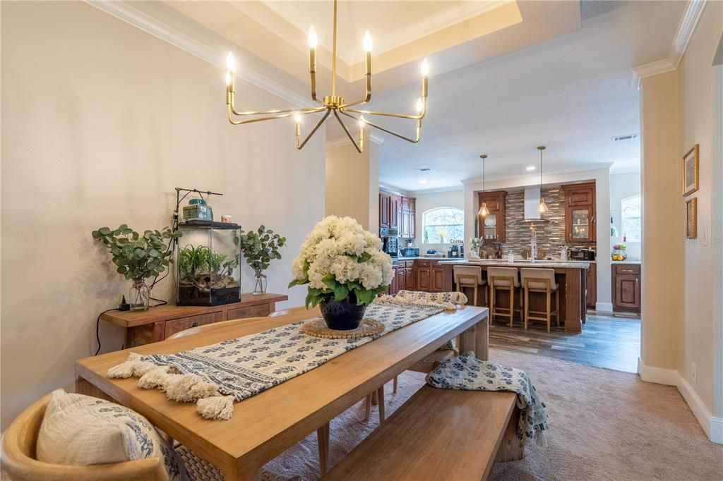 En Venta: $395,900 (3 camas, 2 baños, 2352 Pies cuadrados)