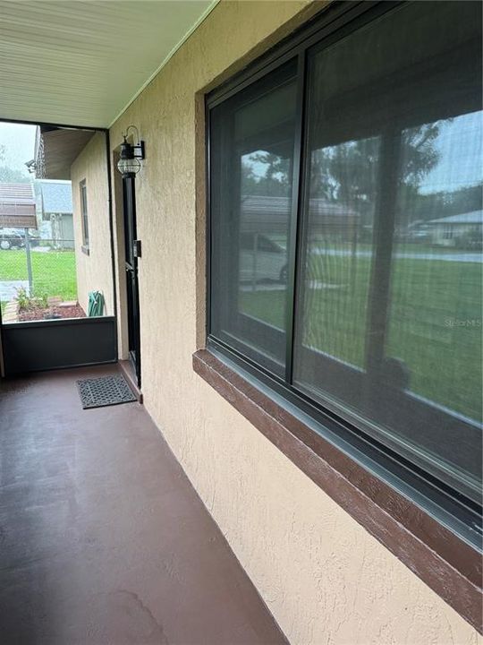 合同活跃: $235,000 (3 贝兹, 2 浴室, 1140 平方英尺)