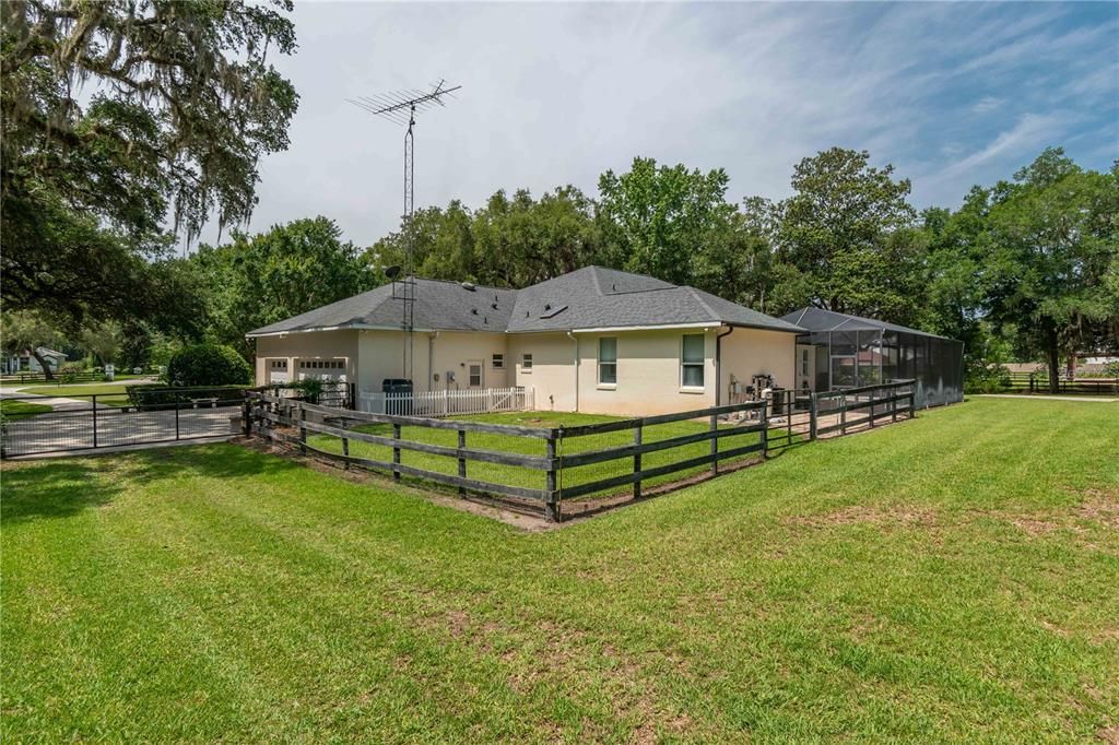 На продажу: $1,095,000 (5 спален, 4 ванн, 3498 Квадратных фут)