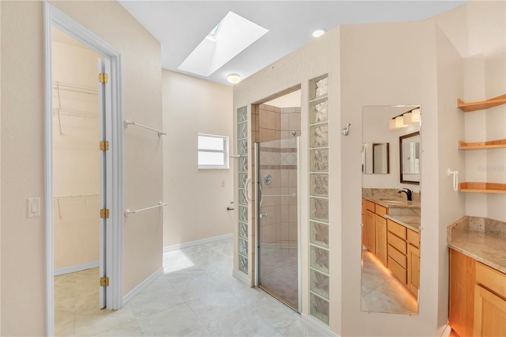 На продажу: $1,095,000 (5 спален, 4 ванн, 3498 Квадратных фут)