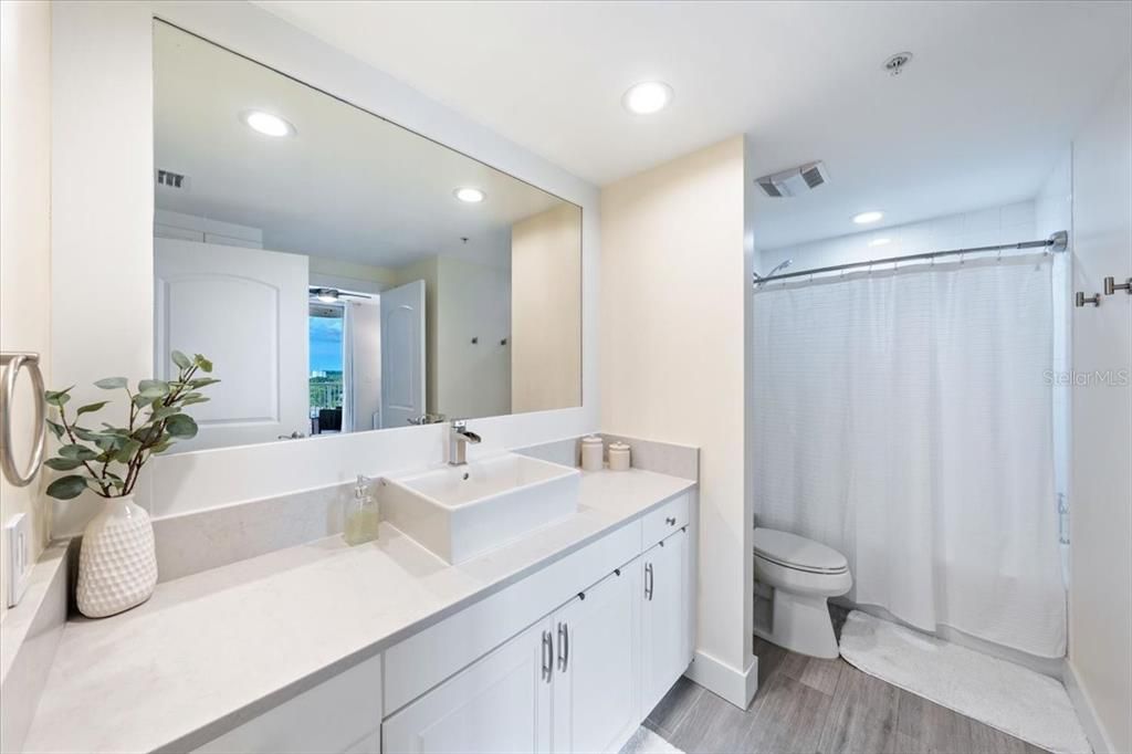 For Sale: $749,000 (3 beds, 2 baths, 2140 Square Feet)