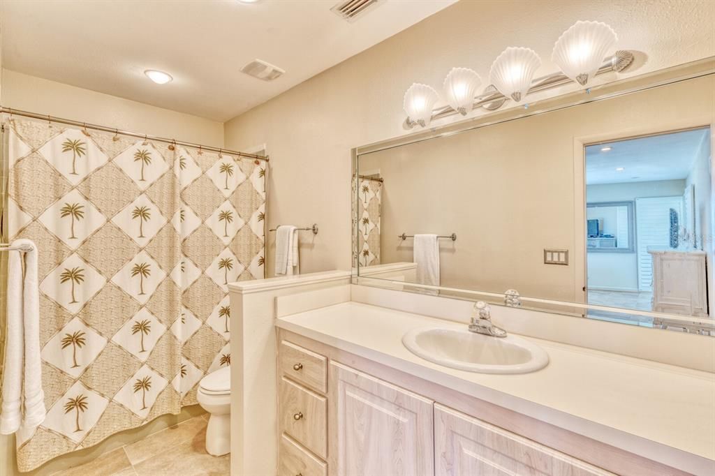 出租: $2,750 (2 贝兹, 2 浴室, 1065 平方英尺)