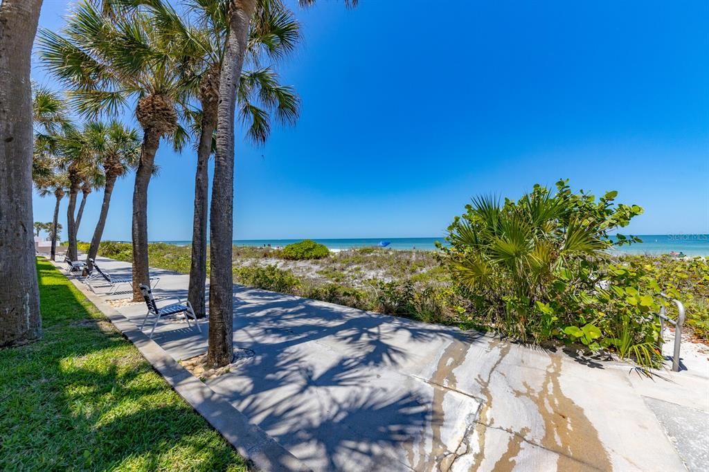 出租: $2,750 (2 贝兹, 2 浴室, 1065 平方英尺)