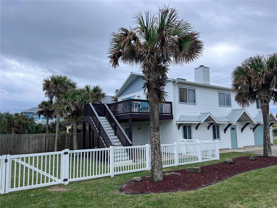 For Rent: $1,850 (2 beds, 1 baths, 1100 Square Feet)