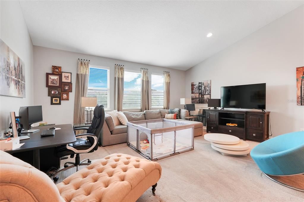 待售: $1,580,000 (6 贝兹, 6 浴室, 5255 平方英尺)