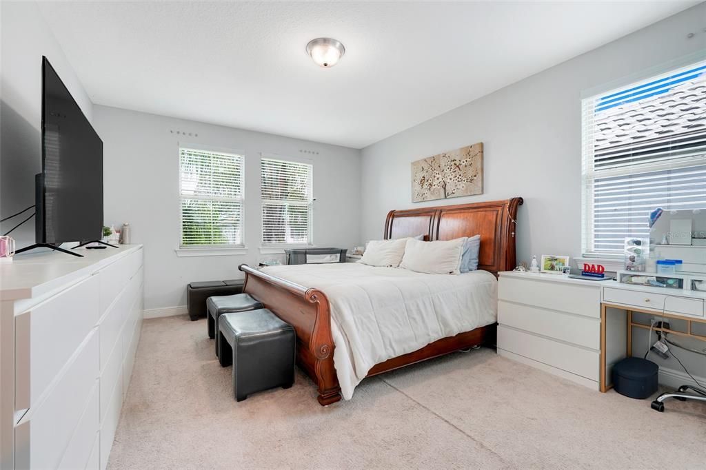 待售: $1,580,000 (6 贝兹, 6 浴室, 5255 平方英尺)