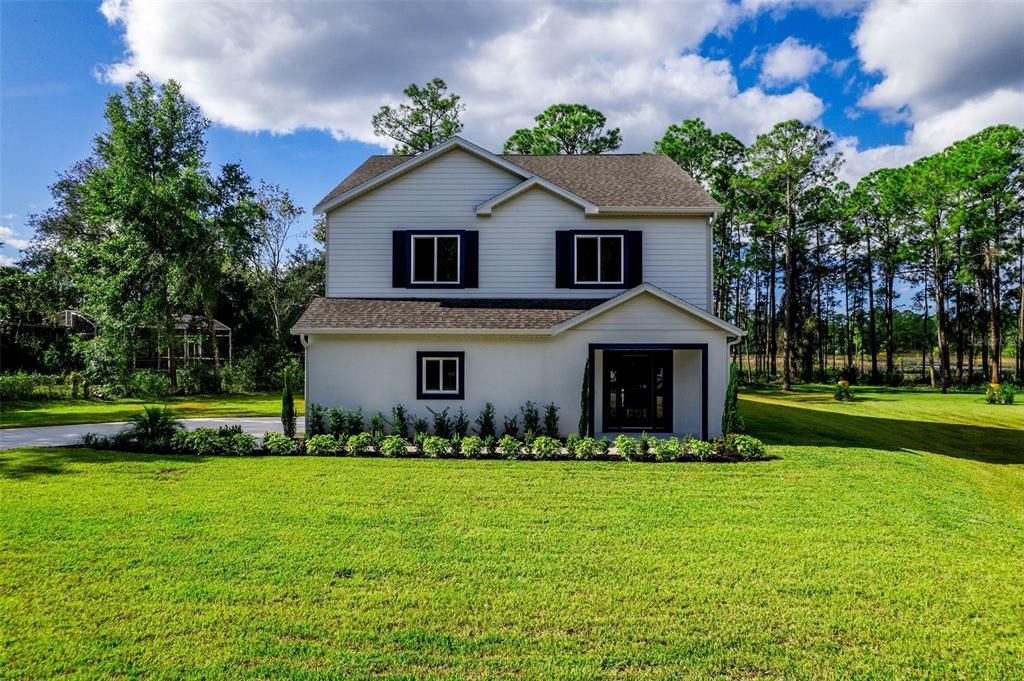 En Venta: $599,000 (4 camas, 2 baños, 2700 Pies cuadrados)