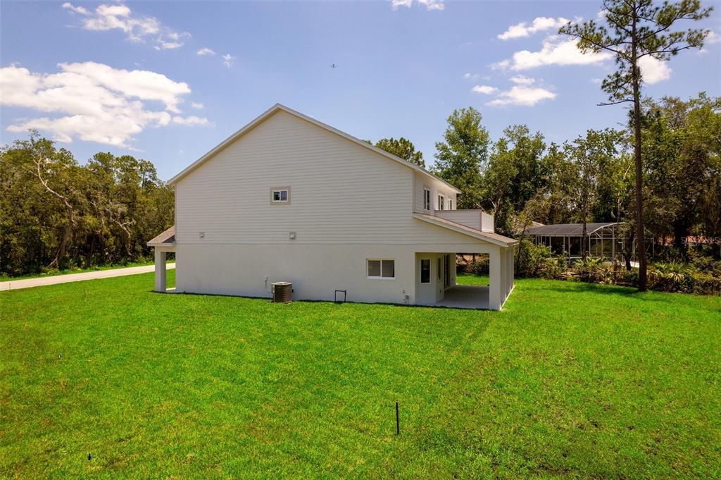 En Venta: $599,000 (4 camas, 2 baños, 2700 Pies cuadrados)