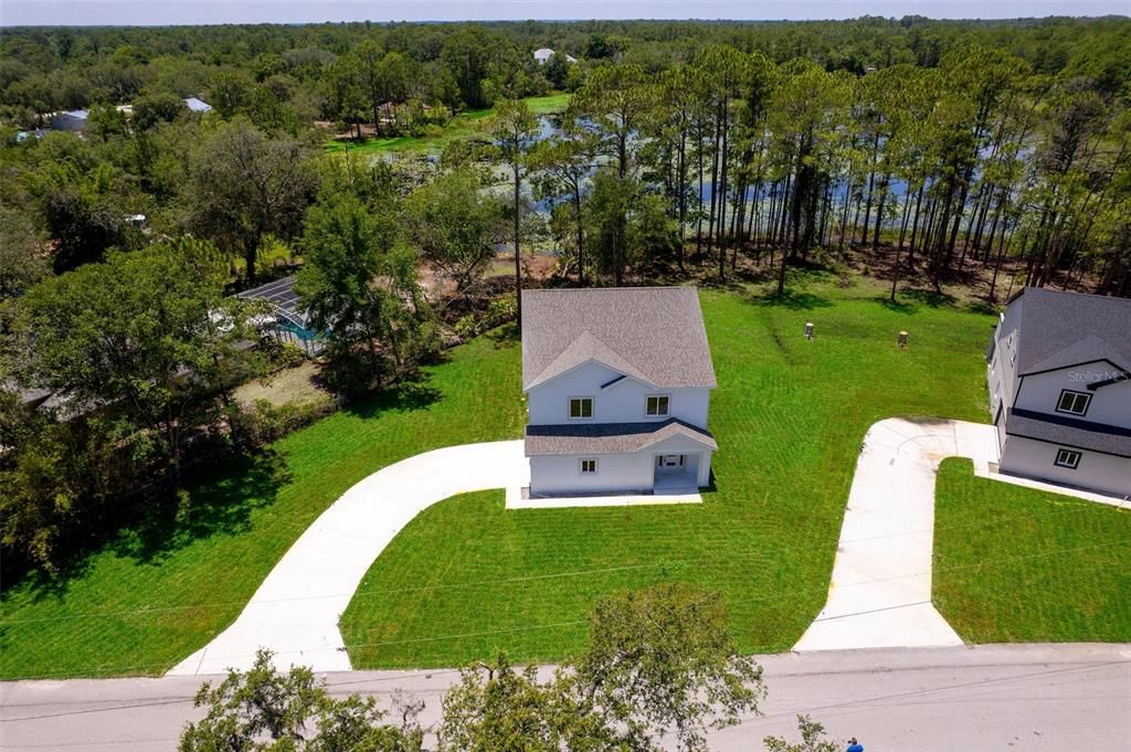 En Venta: $599,000 (4 camas, 2 baños, 2700 Pies cuadrados)