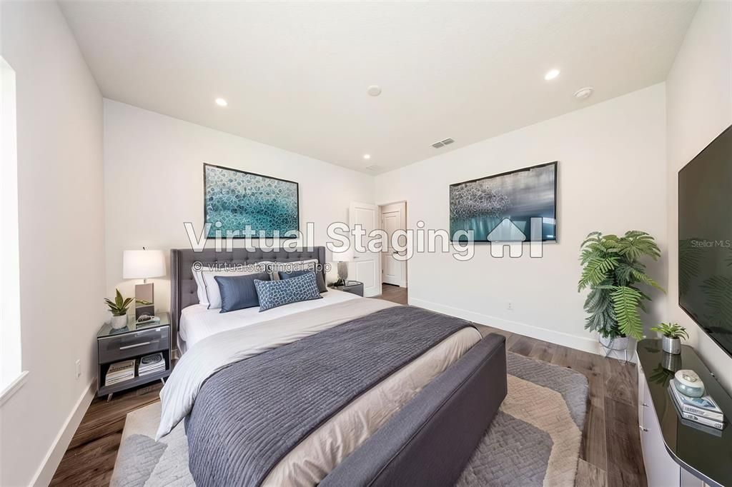 En Venta: $599,000 (4 camas, 2 baños, 2700 Pies cuadrados)