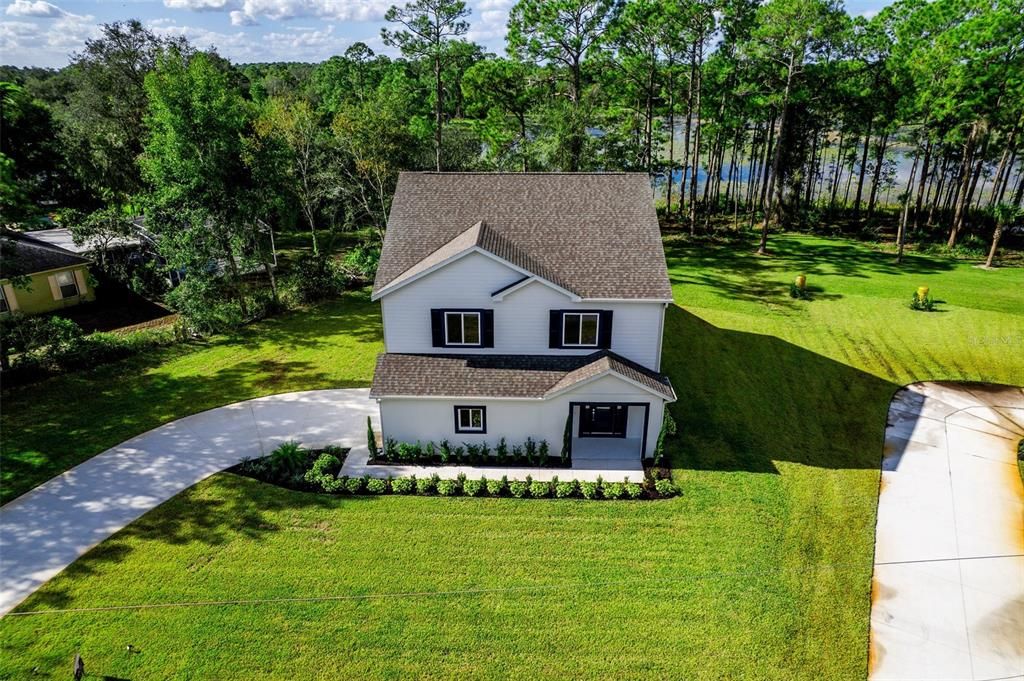 En Venta: $599,000 (4 camas, 2 baños, 2700 Pies cuadrados)