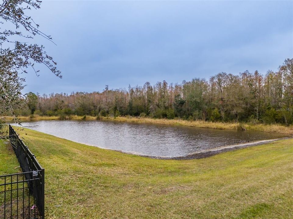 На продажу: $1,075,000 (6 спален, 5 ванн, 4094 Квадратных фут)