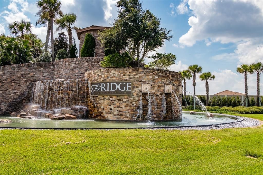 На продажу: $1,075,000 (6 спален, 5 ванн, 4094 Квадратных фут)