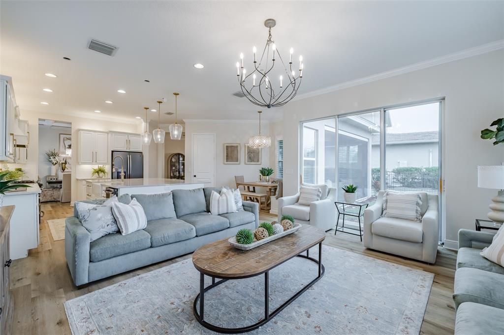 На продажу: $1,075,000 (6 спален, 5 ванн, 4094 Квадратных фут)