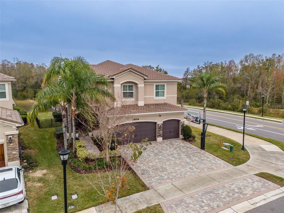 На продажу: $1,075,000 (6 спален, 5 ванн, 4094 Квадратных фут)