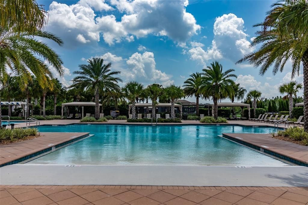 На продажу: $1,075,000 (6 спален, 5 ванн, 4094 Квадратных фут)