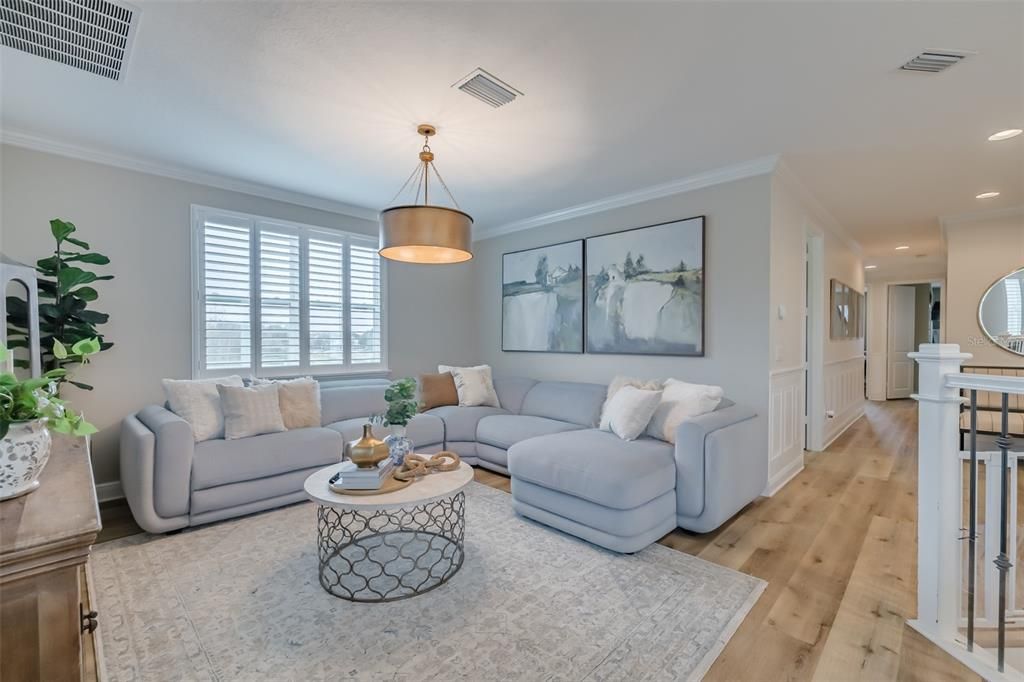 На продажу: $1,075,000 (6 спален, 5 ванн, 4094 Квадратных фут)