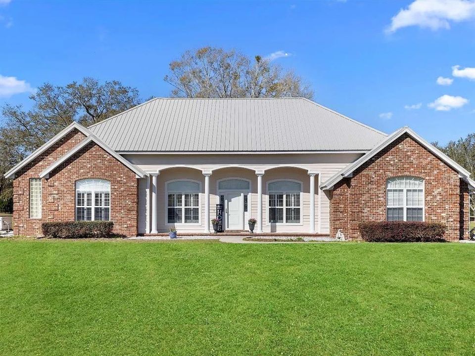 最近售出: $520,000 (3 贝兹, 2 浴室, 1889 平方英尺)