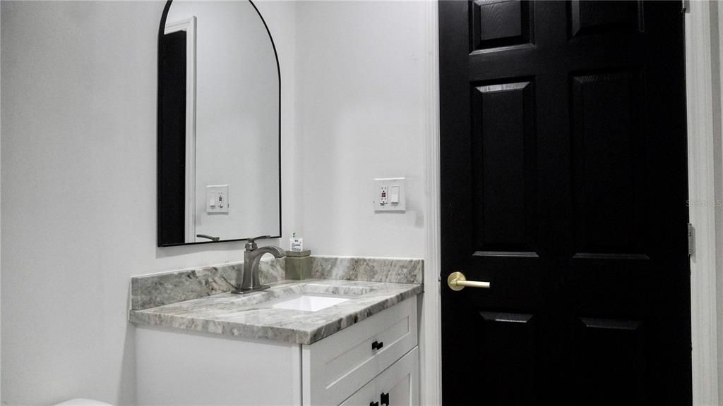 For Sale: $340,999 (3 beds, 2 baths, 1920 Square Feet)