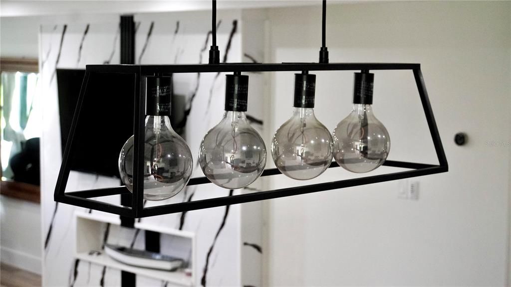 For Sale: $340,999 (3 beds, 2 baths, 1920 Square Feet)