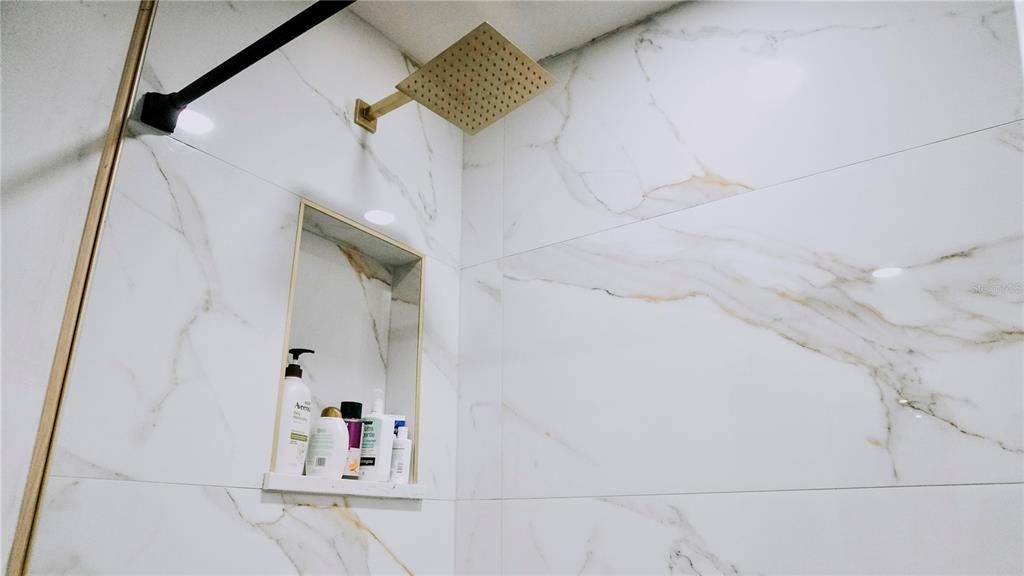 For Sale: $340,999 (3 beds, 2 baths, 1920 Square Feet)