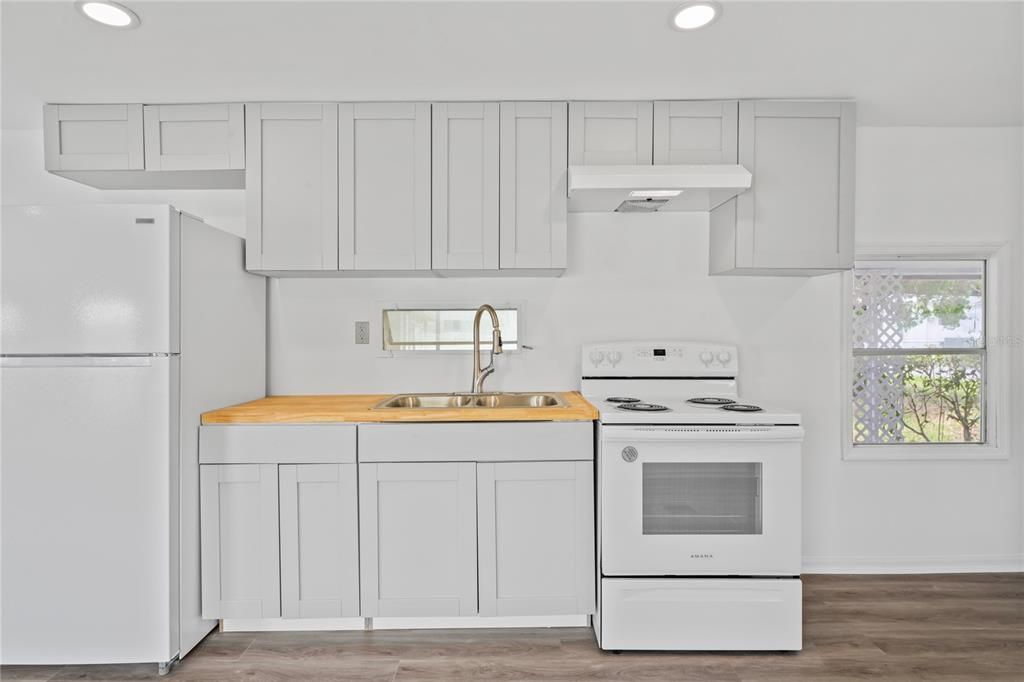 待售: $85,000 (2 贝兹, 1 浴室, 672 平方英尺)