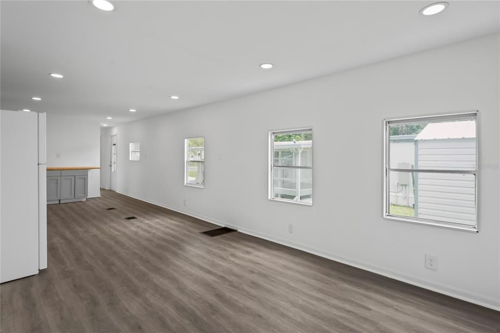 待售: $85,000 (2 贝兹, 1 浴室, 672 平方英尺)