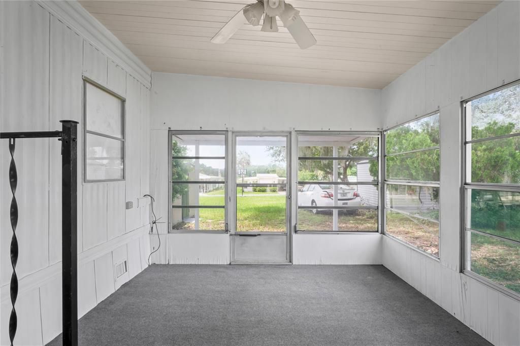 待售: $85,000 (2 贝兹, 1 浴室, 672 平方英尺)