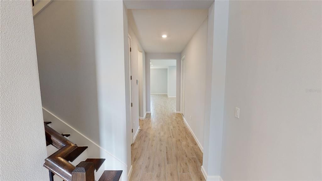 Activo con contrato: $638,470 (4 camas, 3 baños, 3038 Pies cuadrados)