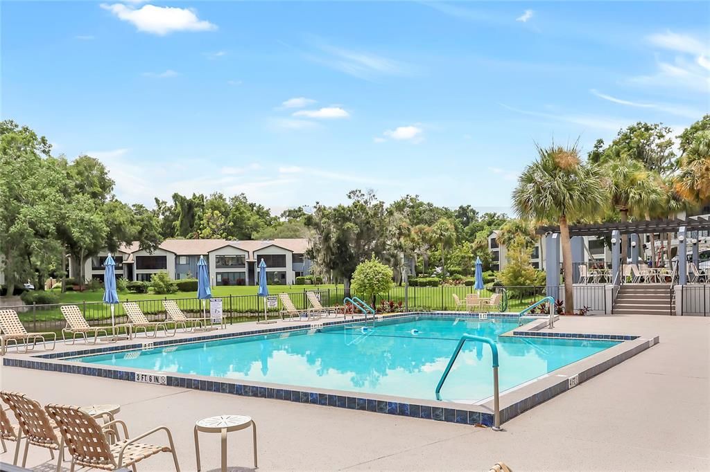 На продажу: $210,000 (2 спален, 2 ванн, 1339 Квадратных фут)