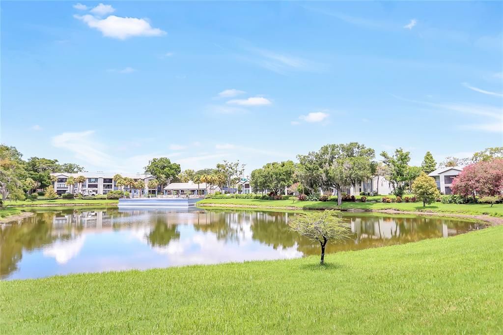 На продажу: $210,000 (2 спален, 2 ванн, 1339 Квадратных фут)