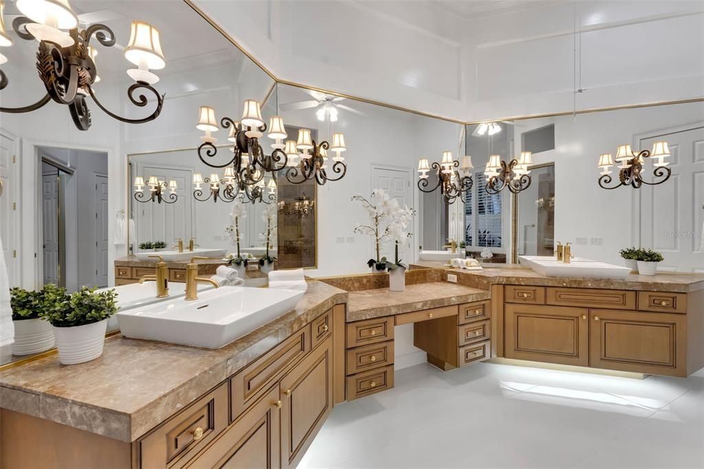 En Venta: $1,750,000 (4 camas, 4 baños, 4508 Pies cuadrados)