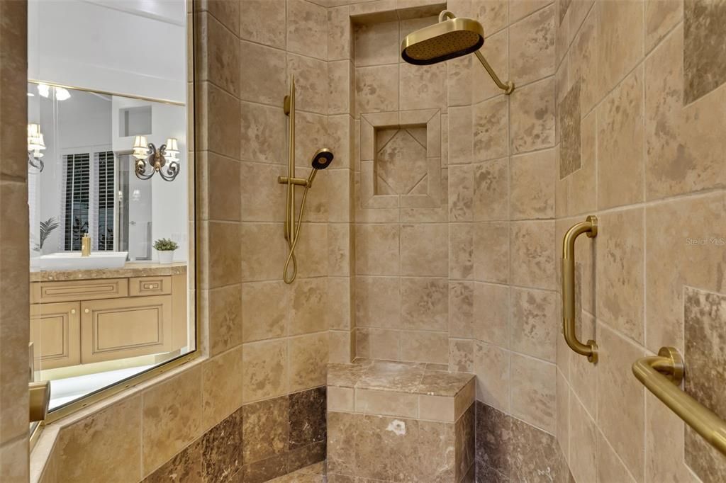 En Venta: $1,750,000 (4 camas, 4 baños, 4508 Pies cuadrados)