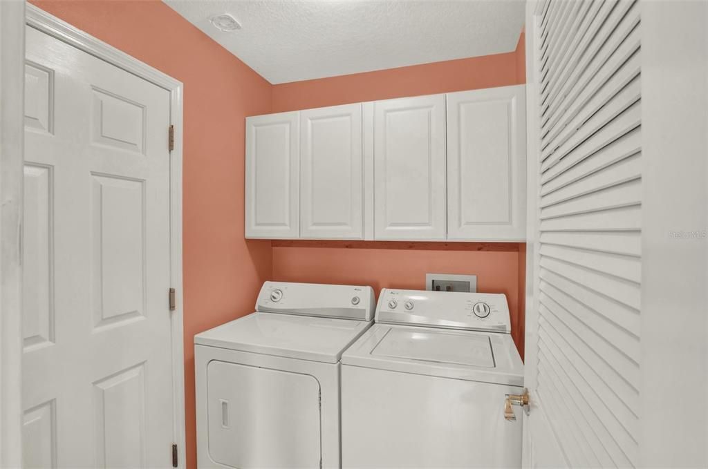 Под контрактом: $279,990 (3 спален, 2 ванн, 1478 Квадратных фут)