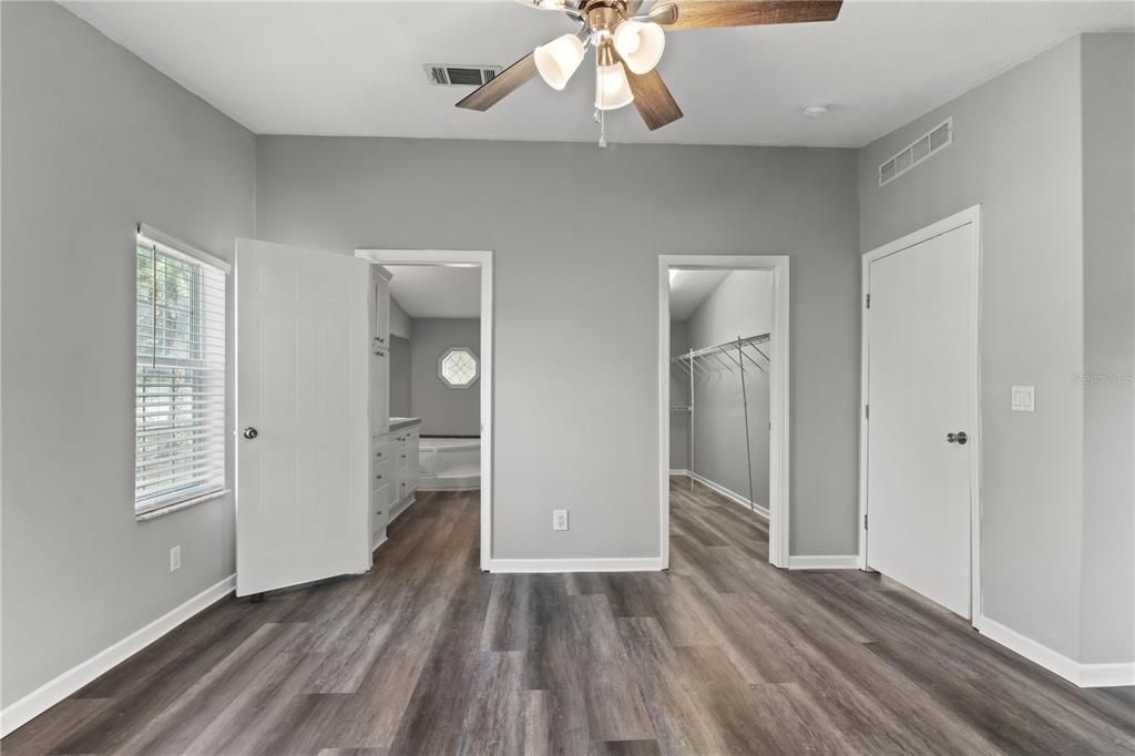 En Venta: $189,900 (3 camas, 2 baños, 1800 Pies cuadrados)