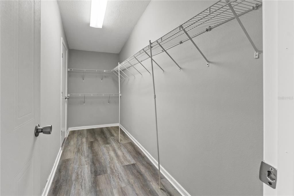 En Venta: $189,900 (3 camas, 2 baños, 1800 Pies cuadrados)