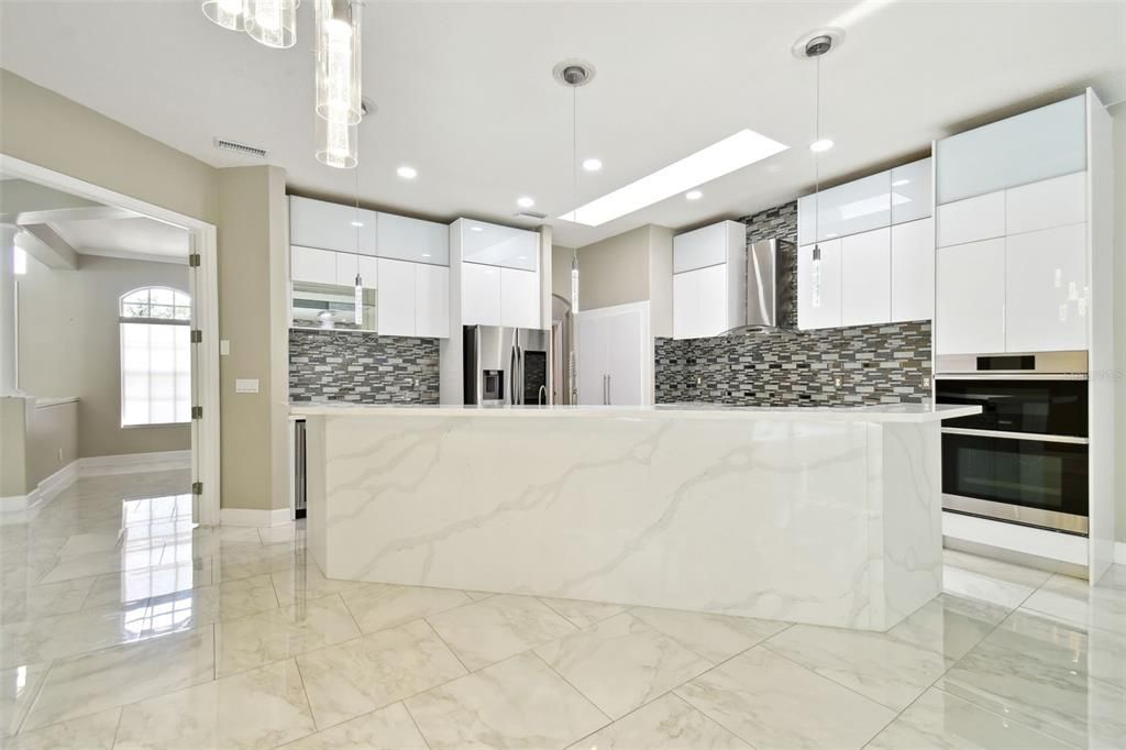 For Sale: $799,999 (4 beds, 3 baths, 3730 Square Feet)