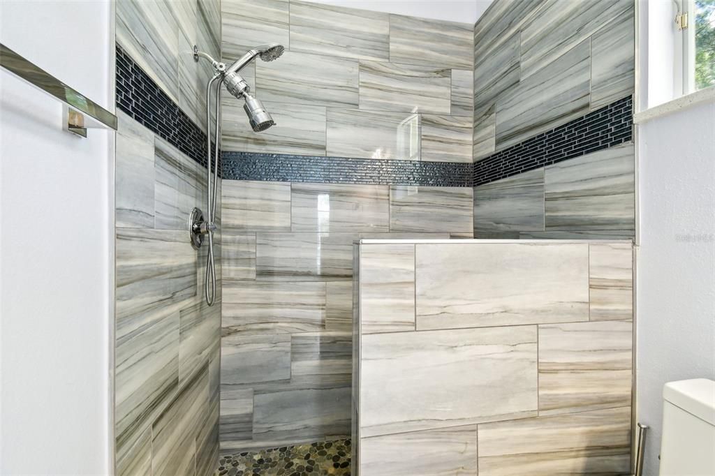 For Sale: $799,999 (4 beds, 3 baths, 3730 Square Feet)