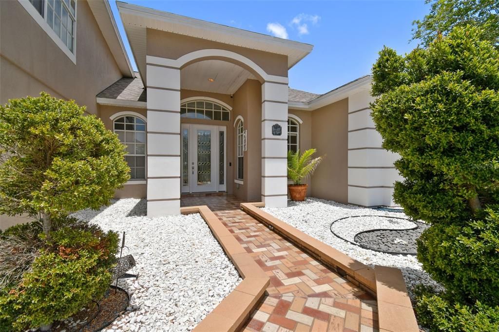 For Sale: $799,999 (4 beds, 3 baths, 3730 Square Feet)