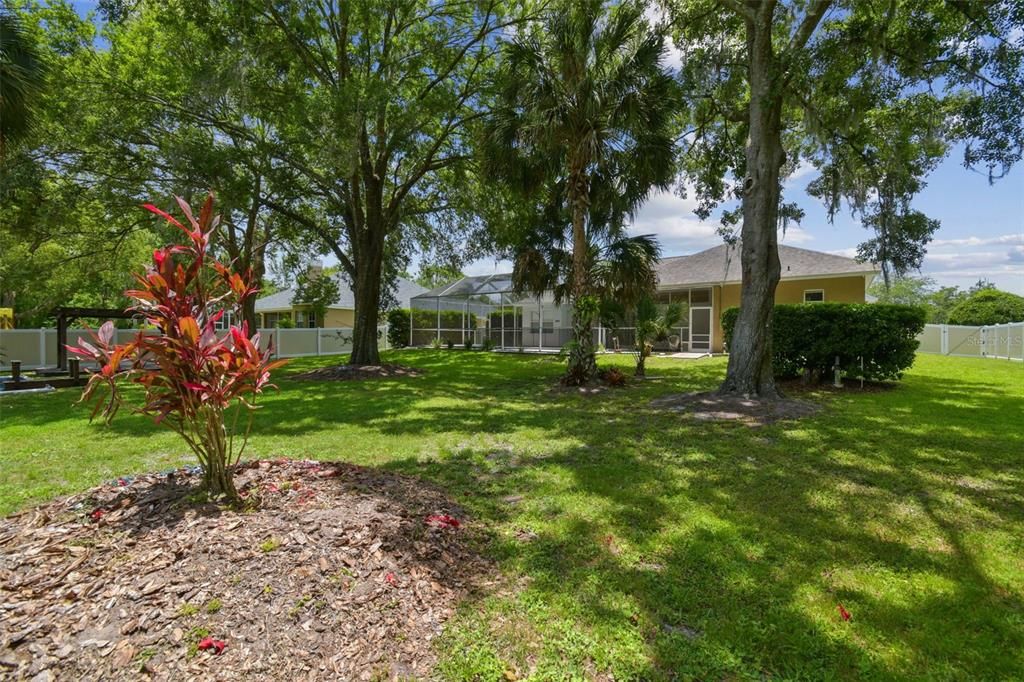 For Sale: $799,999 (4 beds, 3 baths, 3730 Square Feet)