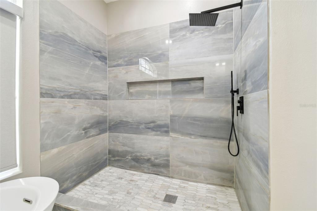 For Sale: $799,999 (4 beds, 3 baths, 3730 Square Feet)