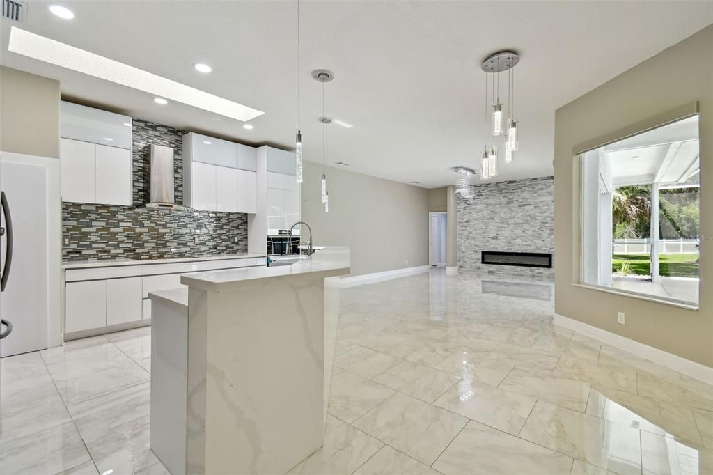 For Sale: $799,999 (4 beds, 3 baths, 3730 Square Feet)